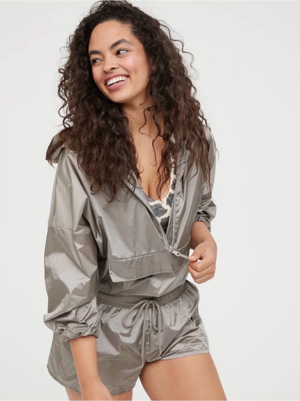 Offline by Arie shine windbreaker xl with matching high waisted running shorts L